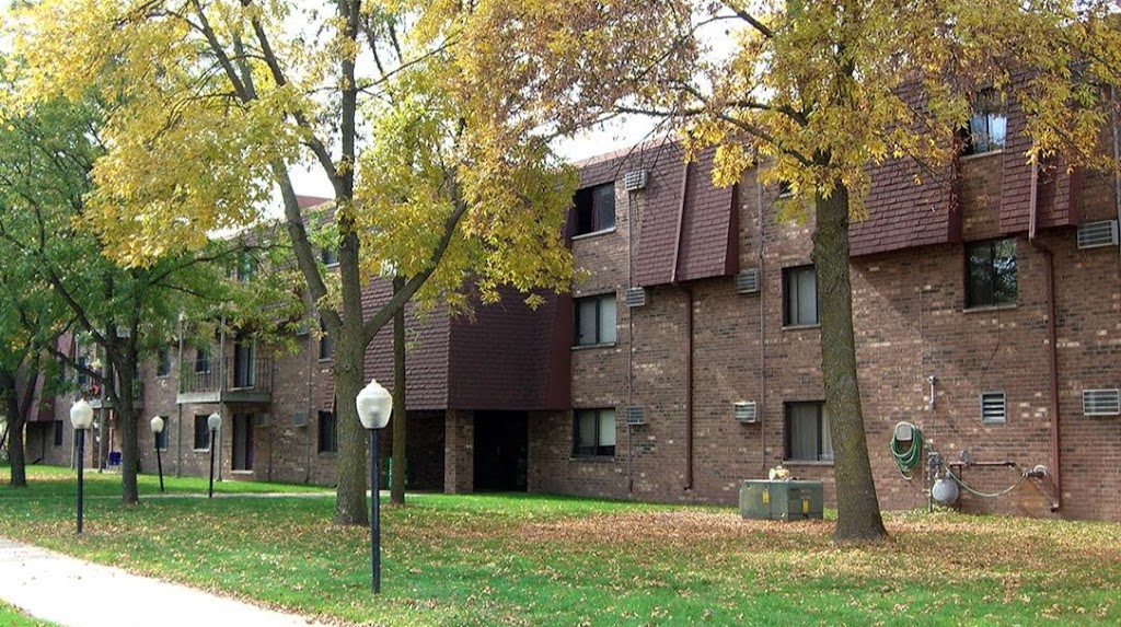 Sunrise Court Apartments | 1185 Main St S, Cambridge, MN 55008, USA | Phone: (763) 689-4060