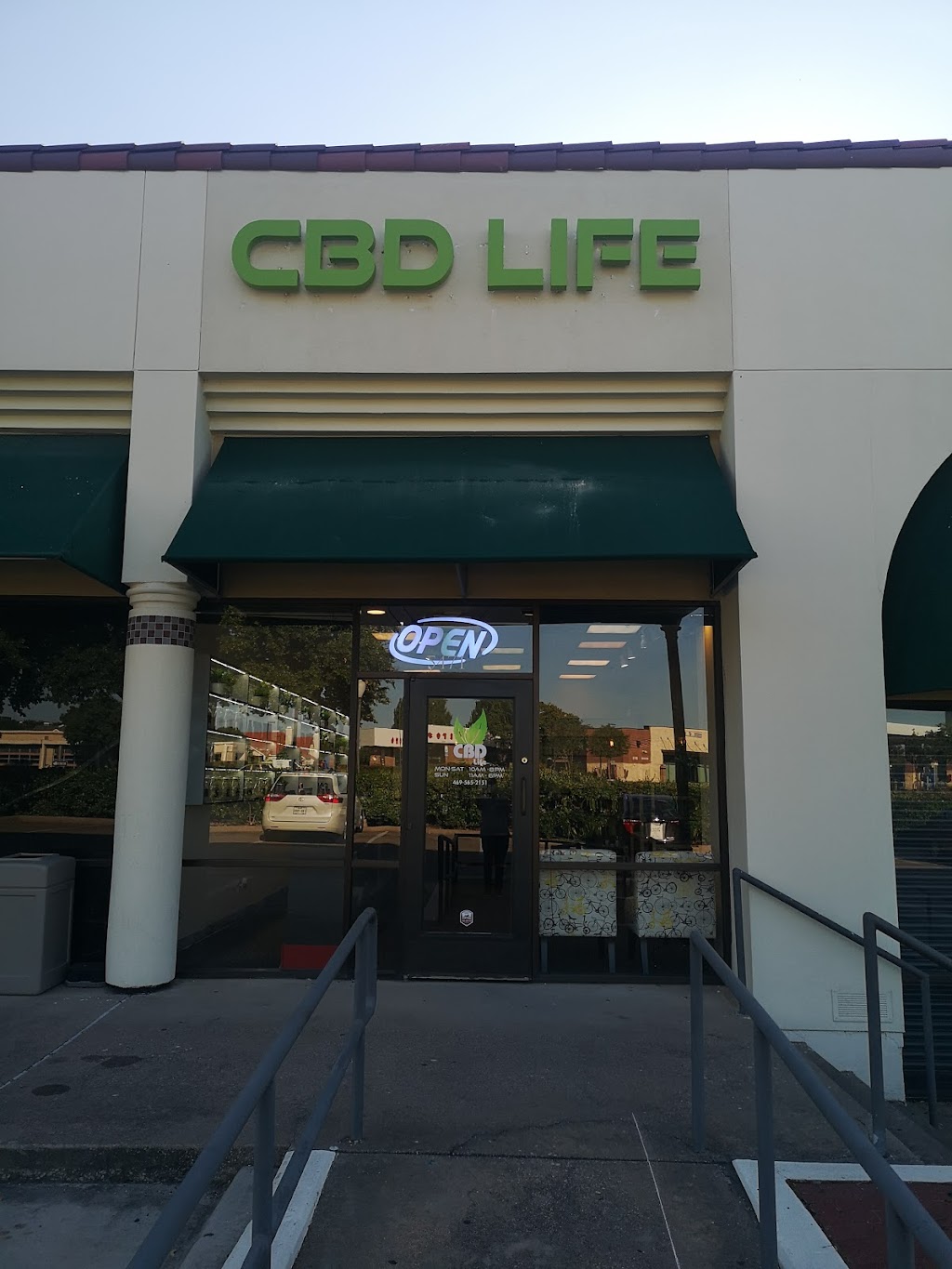 CBD LIFE VAPORIA | 5471 N MacArthur Blvd, Irving, TX 75038, USA | Phone: (469) 565-2151