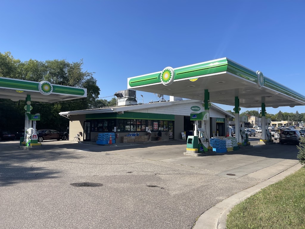 bp | 17415 Minnetonka Blvd, Minnetonka, MN 55345, USA | Phone: (952) 473-9970