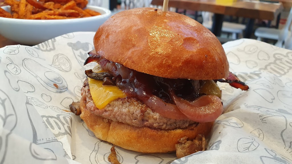 Bareburger | 498 Red Apple Ct, Central Valley, NY 10917, USA | Phone: (845) 460-2001