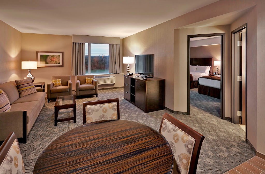 DoubleTree by Hilton Hotel Lawrenceburg | 51 Walnut St, Lawrenceburg, IN 47025, USA | Phone: (812) 539-8888