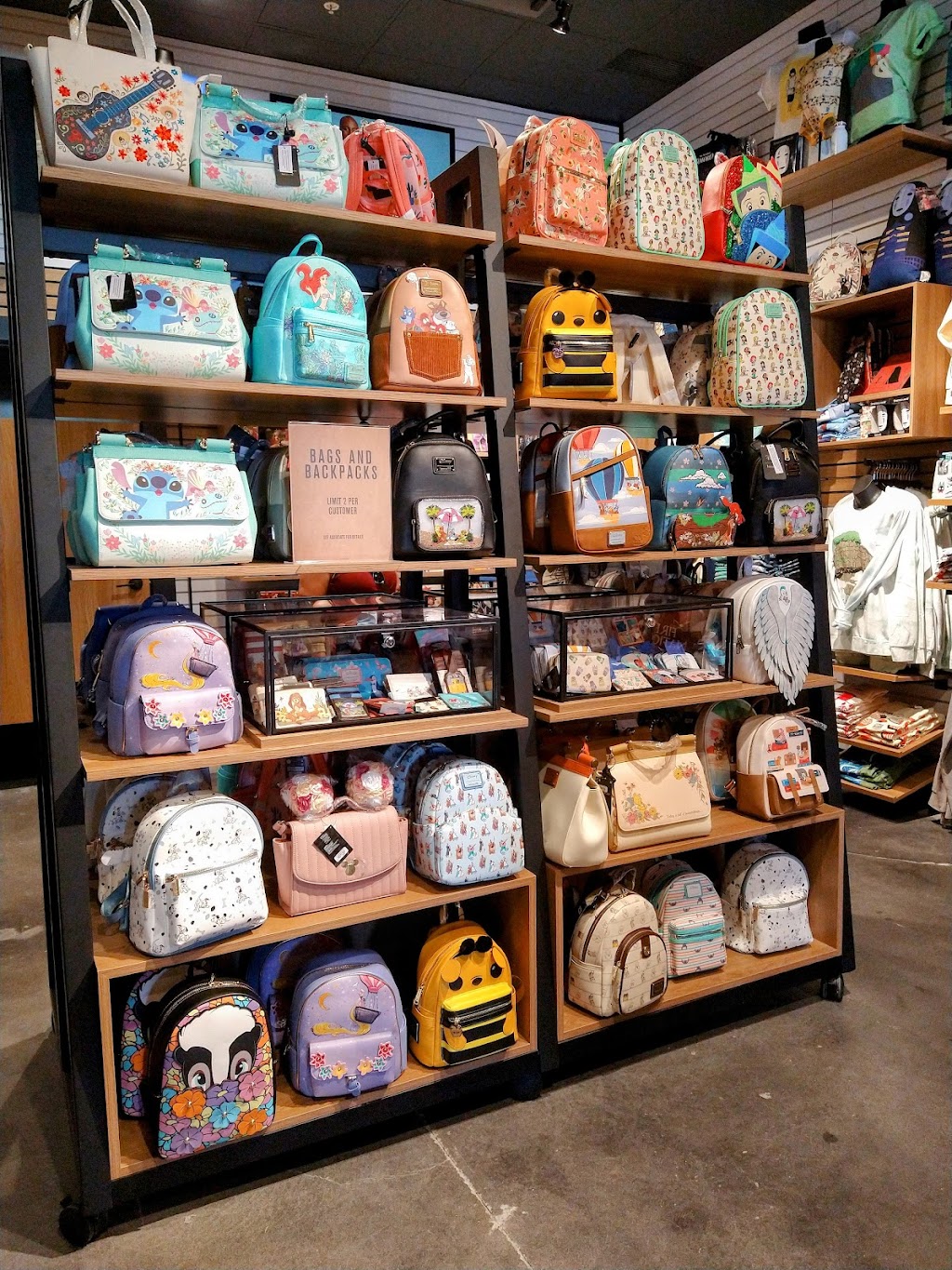 BoxLunch | 2505 Sand Creek Rd Suite #132, Brentwood, CA 94513, USA | Phone: (925) 464-2188