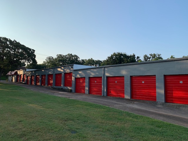 Oak Grove Mini-Storage | 2730 N Elm St, Denton, TX 76201, USA | Phone: (940) 566-2712