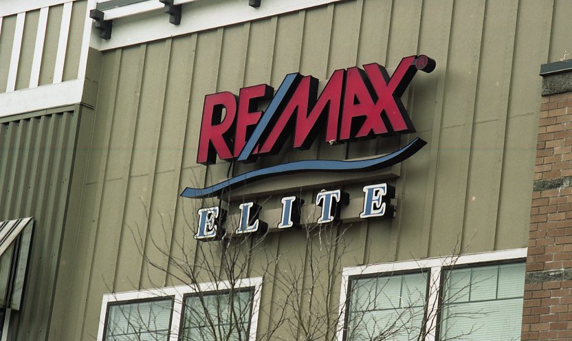 RE/MAX Elite | 2701 Bickford Ave Ste A, Snohomish, WA 98290, USA | Phone: (425) 212-9069