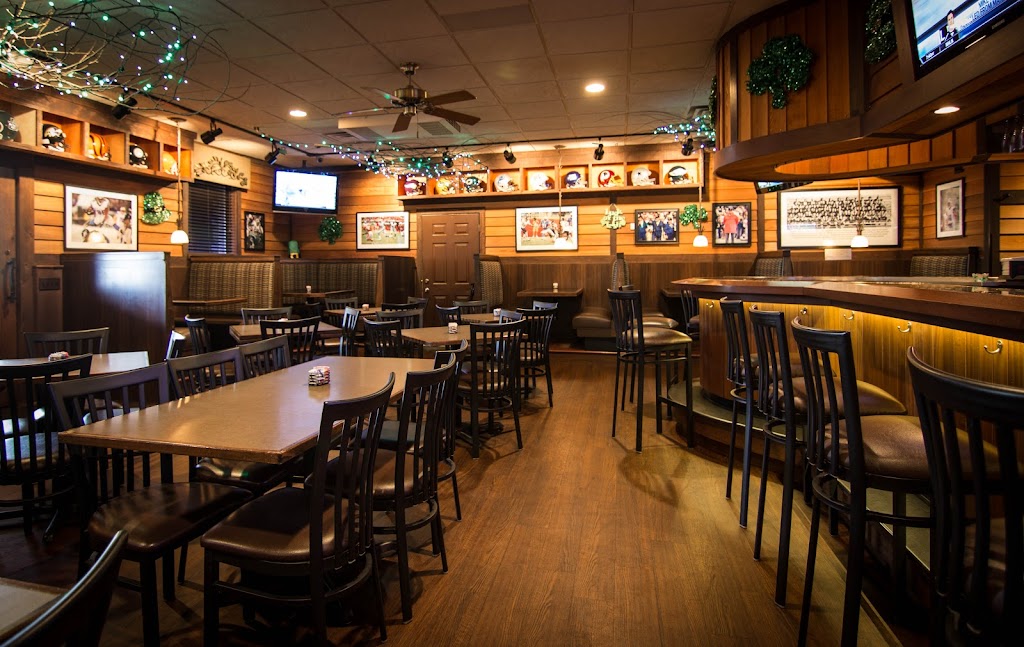 Lions Den | 4444 Highland Rd, Waterford Twp, MI 48328, USA | Phone: (248) 674-2251