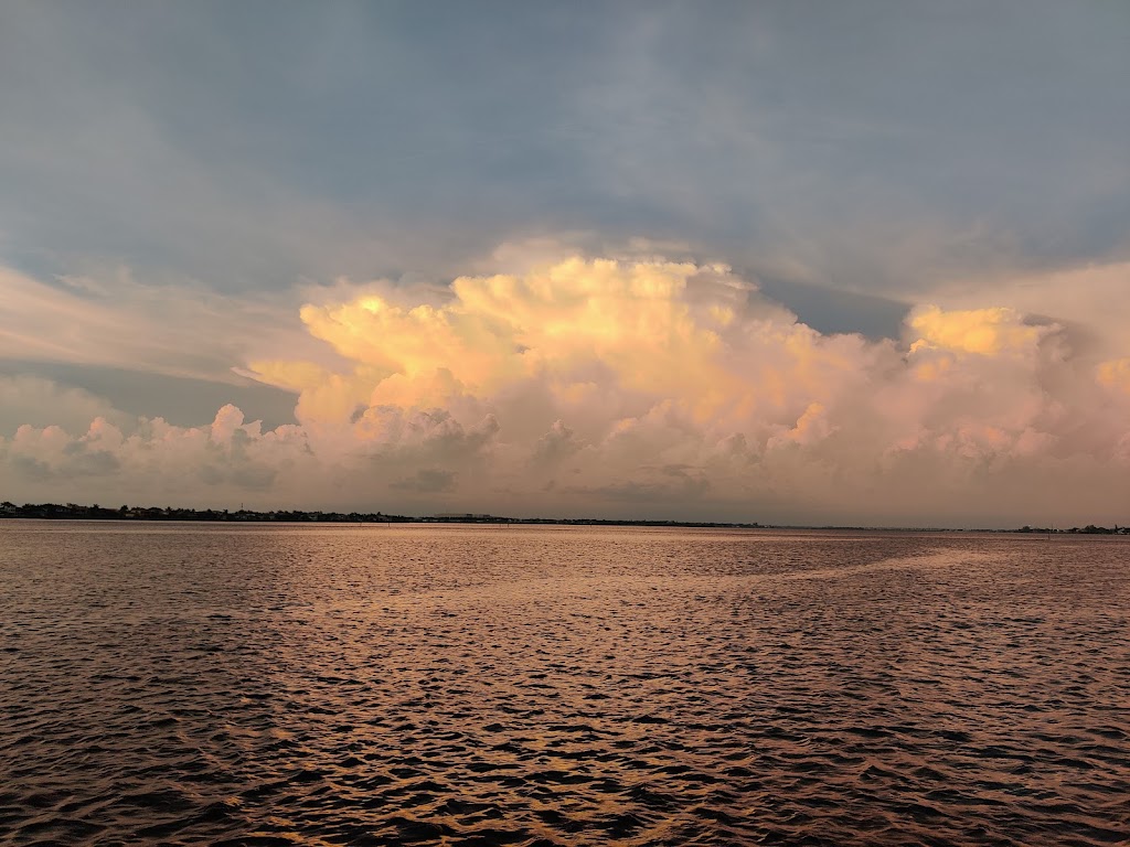 Tarpon Pointe Marina | 234 6th St NE, Bradenton, FL 34208, USA | Phone: (941) 745-1199