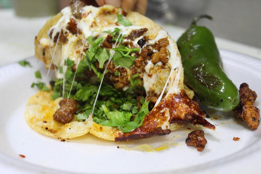 Deme Tacos Truck | 3501 W Pine St, Santa Ana, CA 92704, USA | Phone: (714) 661-7594