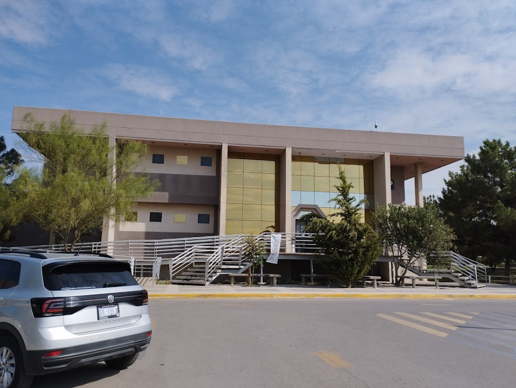 Institute of Social Sciences and Administration | Av. Universidad, Av. Heroico Colegio Militar y, Chamizal, 32300 Cd Juárez, Chih., Mexico | Phone: 656 688 3800
