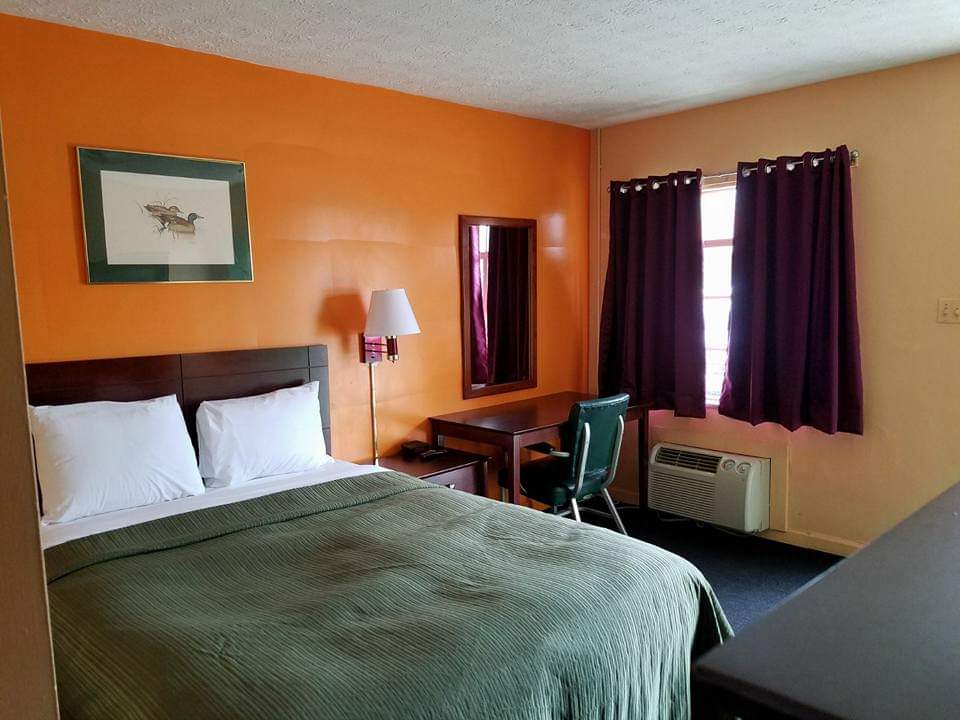 Economy Inn | 814 N College St, Harrodsburg, KY 40330 | Phone: (859) 734-4218