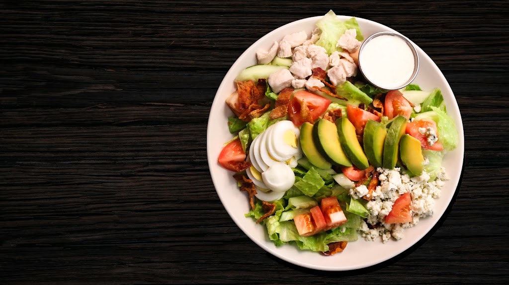 8900 Bar & Bistro | 8900 N Kildeer Ct, Brown Deer, WI 53209, USA | Phone: (414) 357-1648