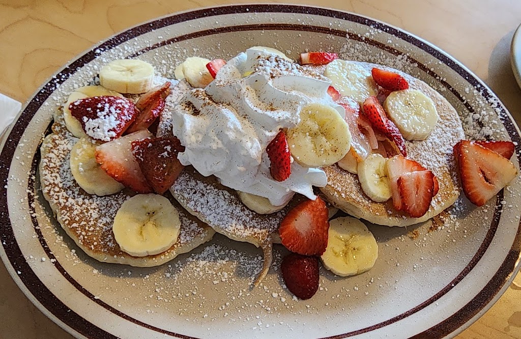 Bellflower Diner | 17018 Bellflower Blvd, Bellflower, CA 90706, USA | Phone: (562) 866-0533