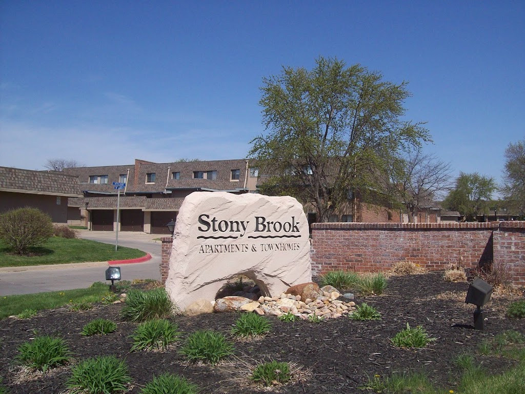Stony Brook Apartments | 14735 W Plaza, Omaha, NE 68137, USA | Phone: (402) 331-9311