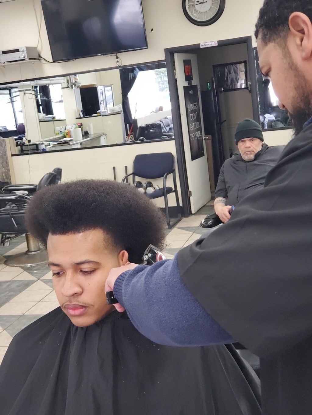 Real Lyfe Images Barber Studio | 1241 Broadway, Albany, NY 12204, USA | Phone: (518) 210-9700