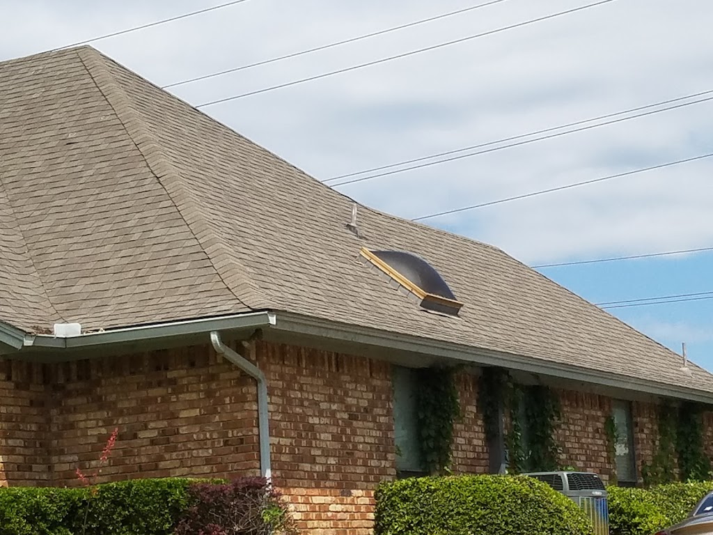 Roberts Roofing and Remodeling | 3209 Longhorn Trail #100, Crowley, TX 76036, USA | Phone: (817) 269-9480