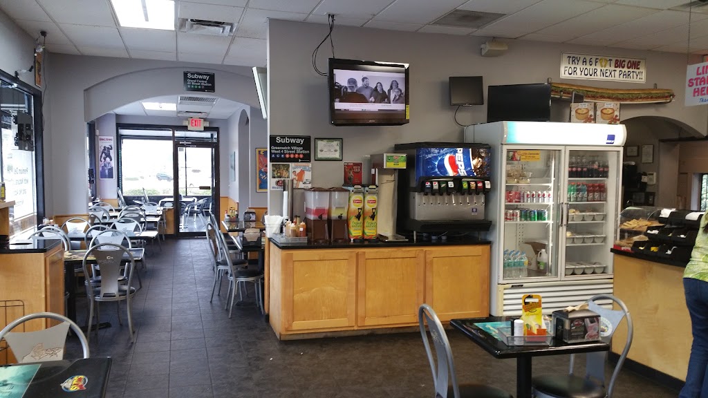 Larrys Giant Subs | 5857 Roosevelt Blvd, Jacksonville, FL 32244, USA | Phone: (904) 446-9500