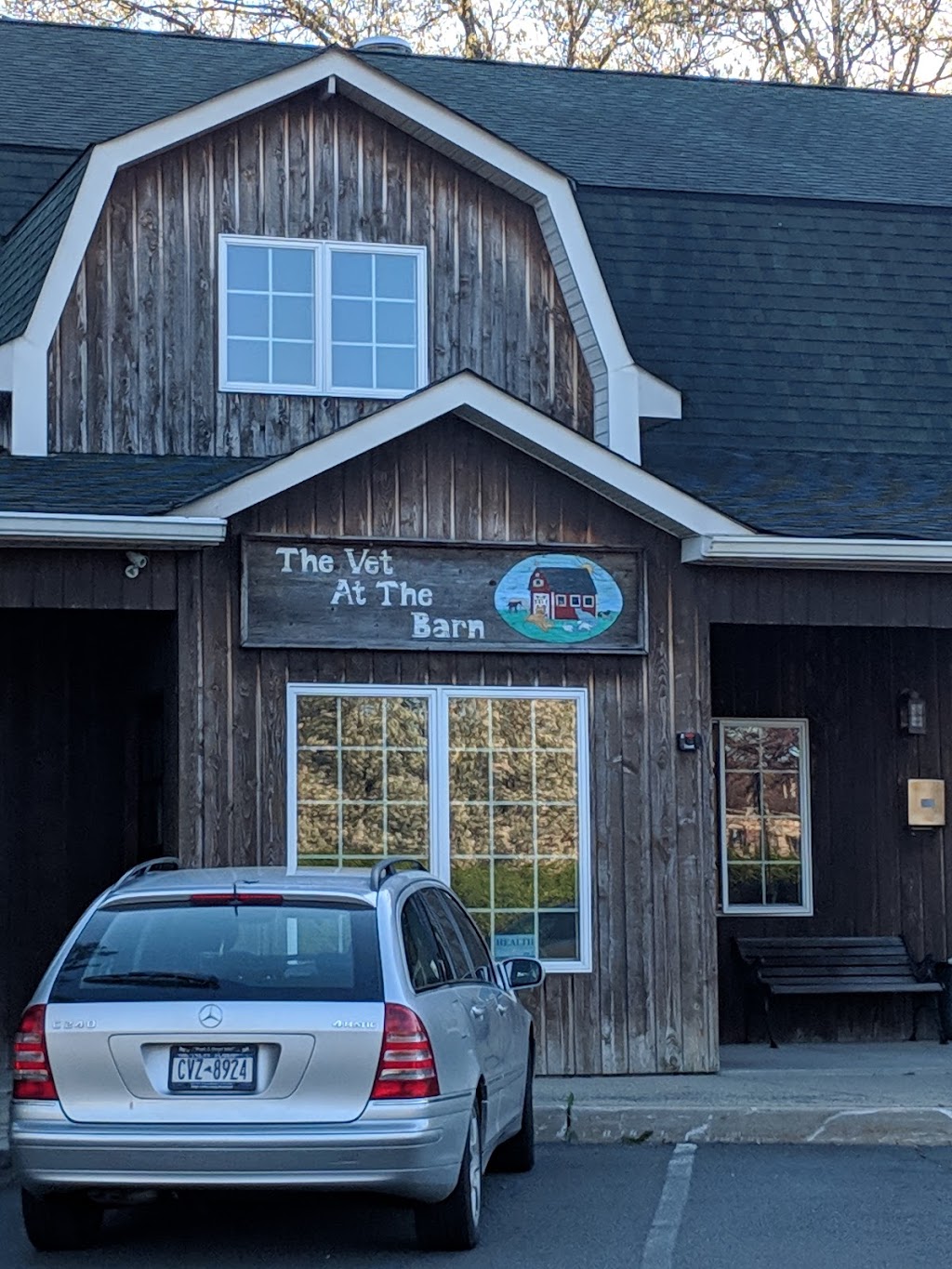 Vet At the Barn | 790 Chestnut Ridge Rd, Spring Valley, NY 10977, USA | Phone: (845) 356-3838