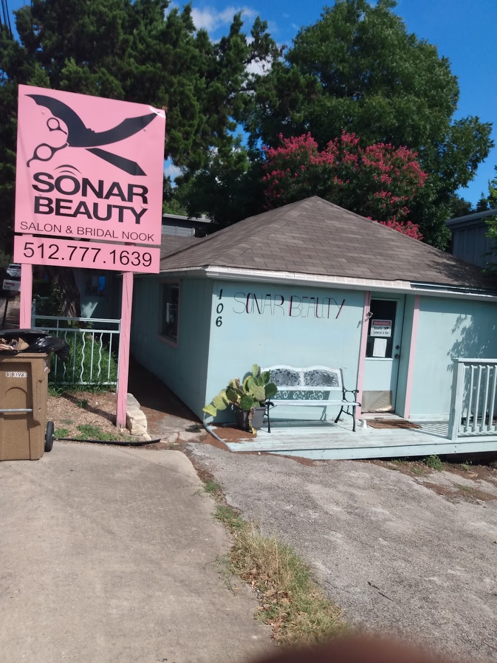 Sonar Beauty Salon And Bridal Nook | 106 Krebs Ln, Austin, TX 78704, USA | Phone: (512) 777-1639