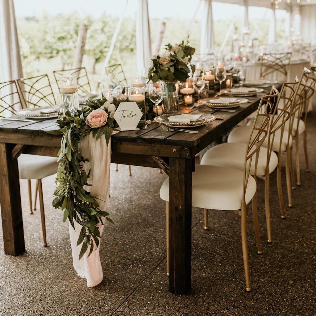 Gails Flowers And Event Decor | 653 Lakeshore Rd 101, Maidstone, ON N0R 1K0, Canada | Phone: (519) 977-5085