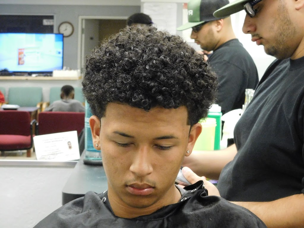 MAKE’ N THE CUT Barber College | 13340 W Van Buren St, Goodyear, AZ 85338, USA | Phone: (480) 797-6100