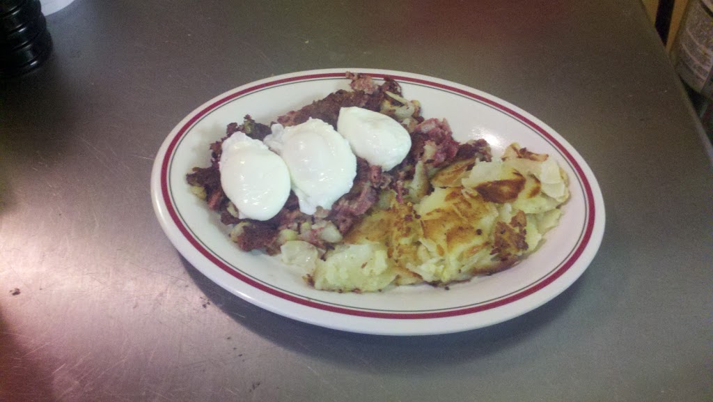 Loedes Famous Reuben Deli | 9265 Broadview Rd, Broadview Heights, OH 44147, USA | Phone: (440) 526-4713
