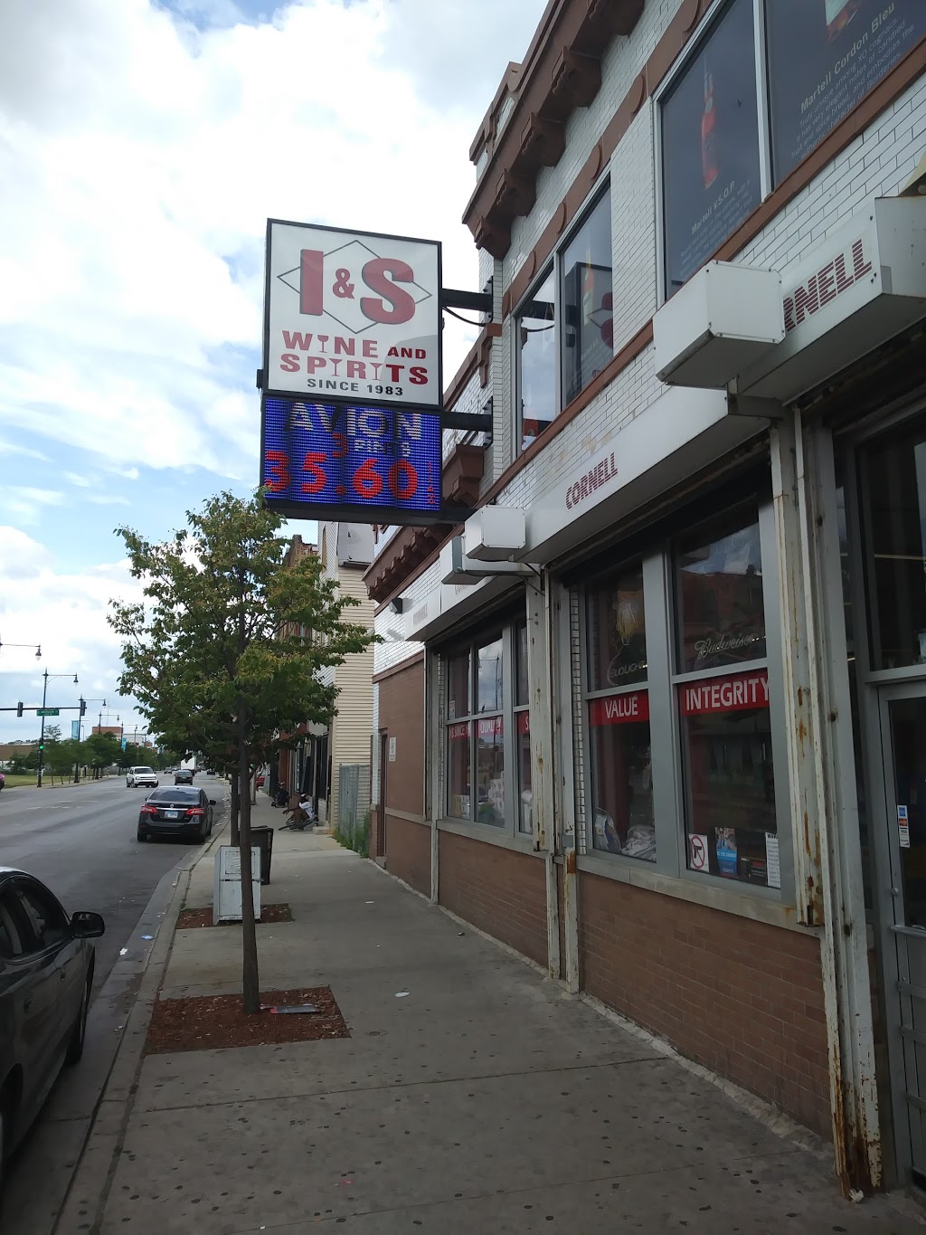 I & S Wine & Spirits | 1025 W 63rd St, Chicago, IL 60621, USA | Phone: (773) 434-3896