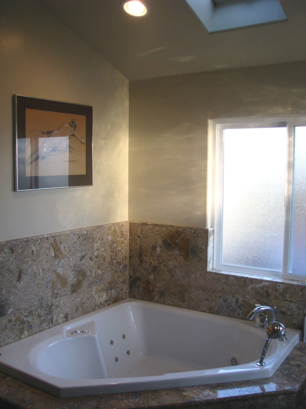 BeachHouseforyou | 22011 E Cliff Dr, Santa Cruz, CA 95062, USA | Phone: (831) 537-7578