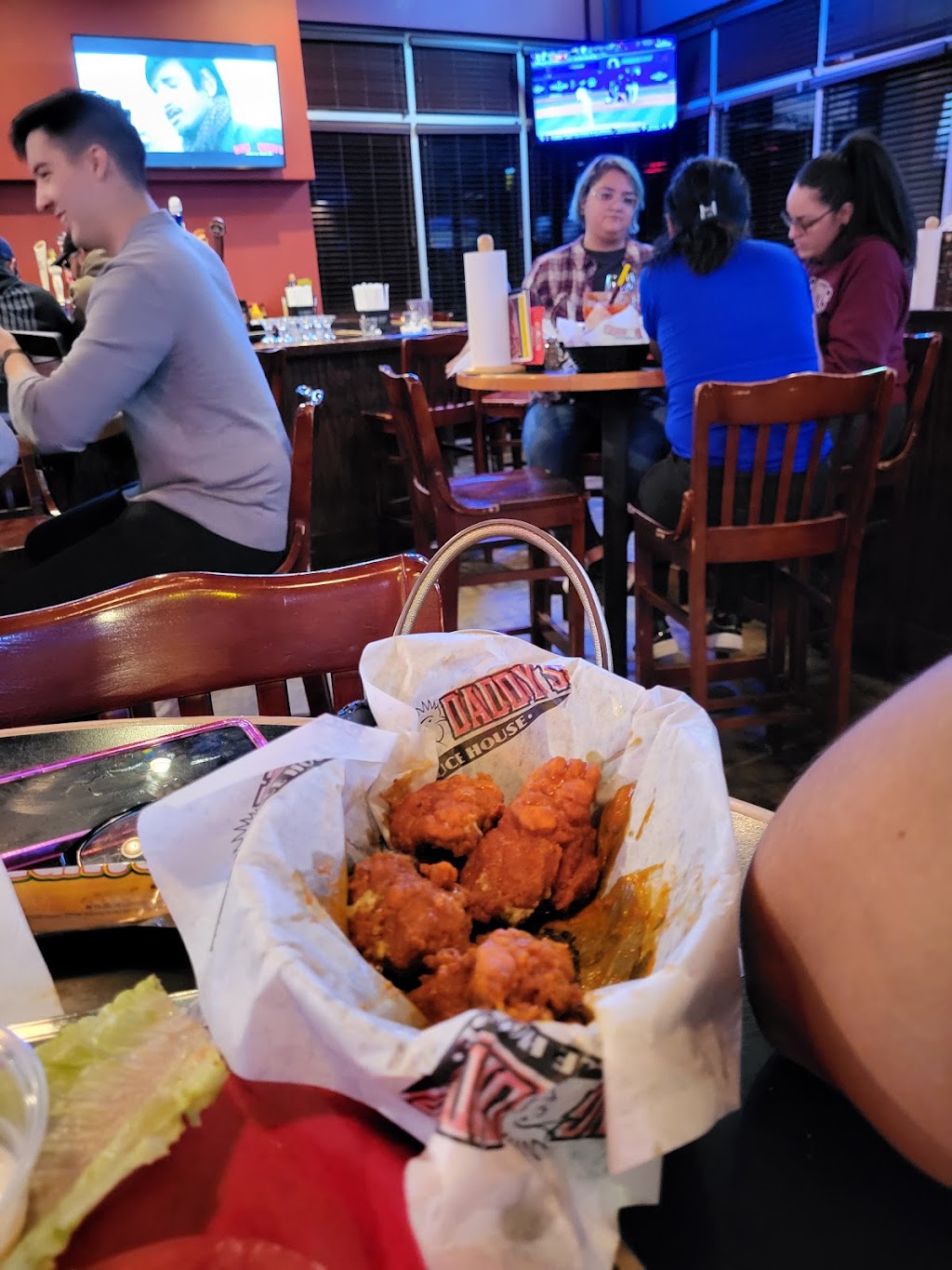 Wing Daddys Sauce House | 11100 Sean Haggerty Dr, El Paso, TX 79934, USA | Phone: (915) 821-9464