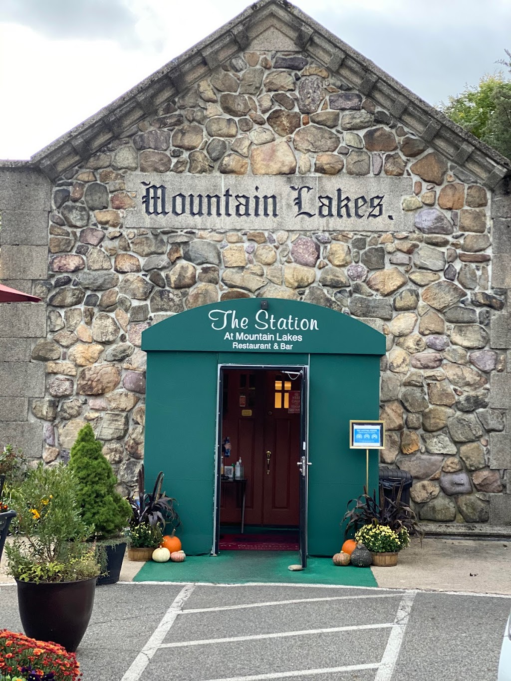 The Station at Mountain Lakes | 99 Midvale Rd, Mountain Lakes, NJ 07046, USA | Phone: (973) 335-5330