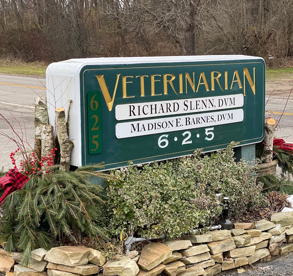 Ghent Hill Veterinary Clinic | 625 N Cleveland Massillon Rd, Akron, OH 44333, USA | Phone: (330) 665-1400