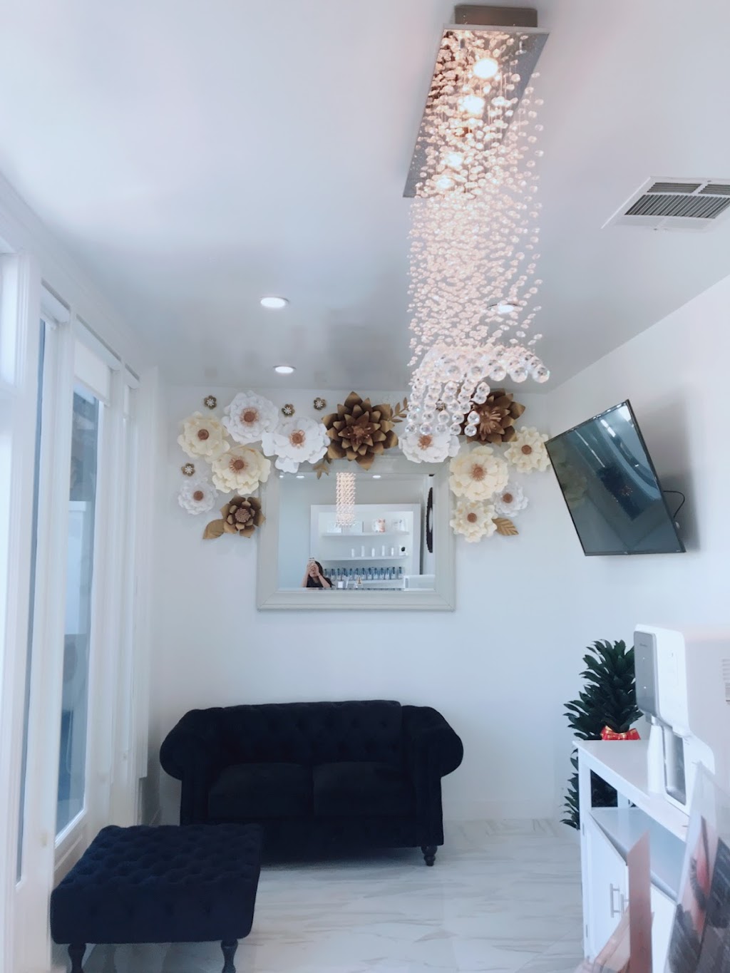 Eye candy Lash & Brow Bar | 1829 Westcliff Dr, Newport Beach, CA 92660, USA | Phone: (949) 877-0256 Eye candy Lash & Brow Bar | 1829 Westcliff Dr, Newport Beach, CA 92660, USA | Phone: (949) 877-0256