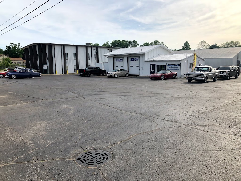 Autokraft Auto Body LLC | 1001 S Wayne St, Angola, IN 46703, USA | Phone: (260) 665-0077