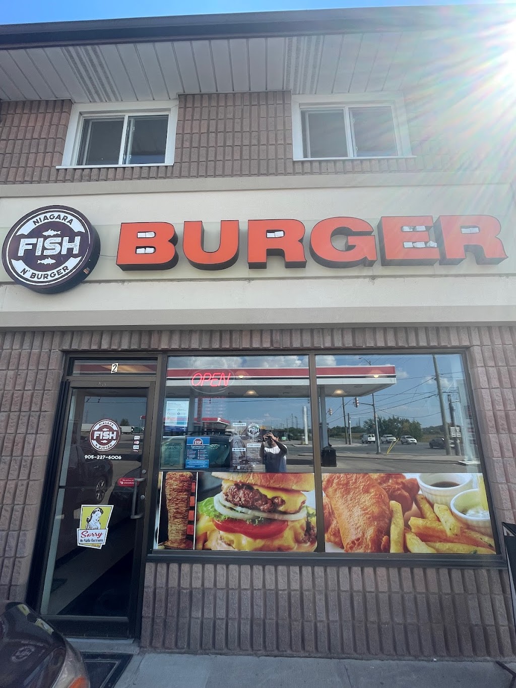 Niagara Fish N Burger | 13207 Lundys Ln, Niagara Falls, ON L2E 6S4, Canada | Phone: (905) 227-6006