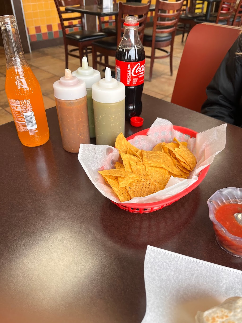 Los Burritos Tapatios | 1410 Ogden Ave # 1, Downers Grove, IL 60515, USA | Phone: (630) 271-1150