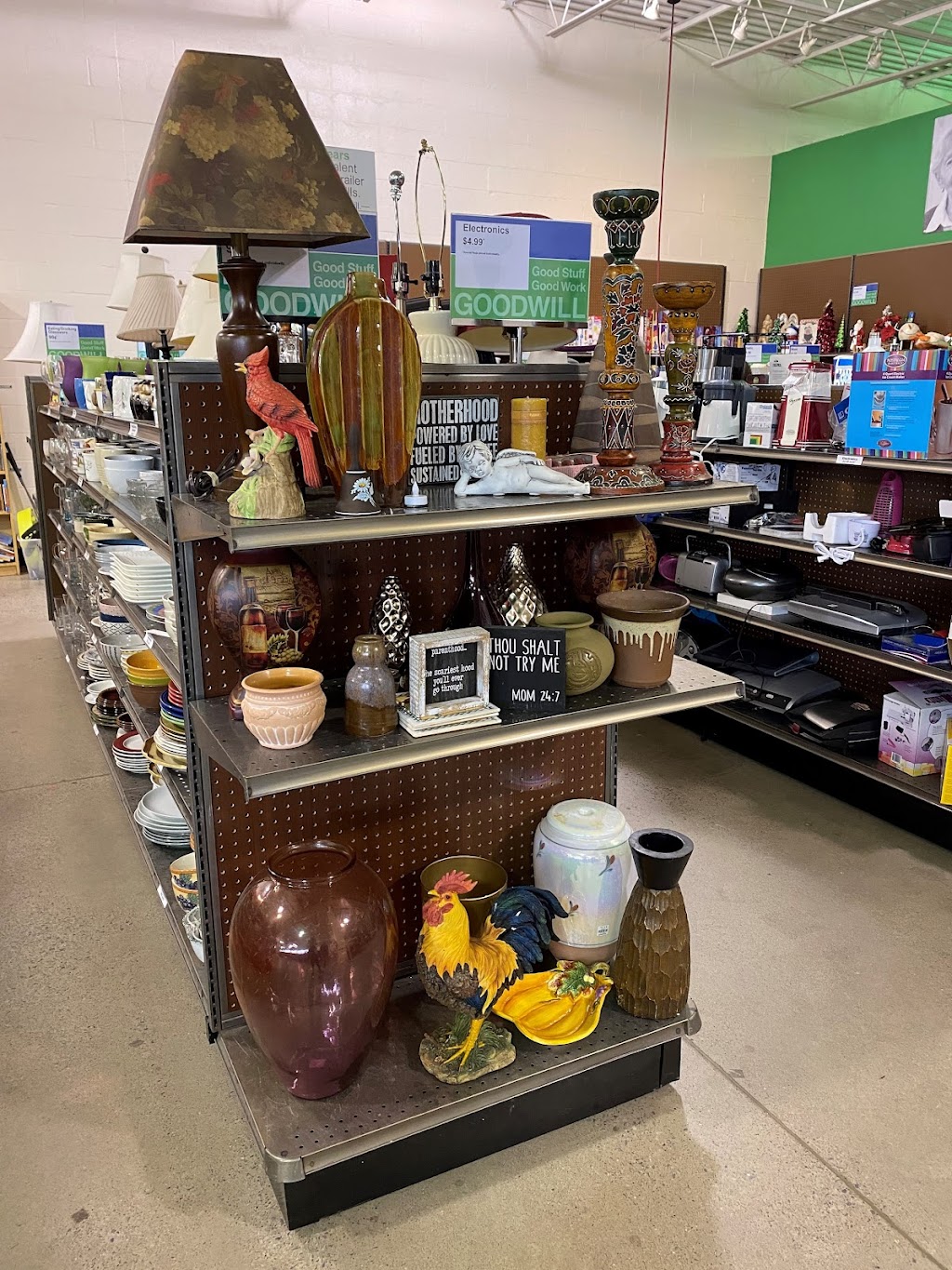 Goodwill | 20668 Perry Hwy #19N, Cranberry Twp, PA 16066, USA | Phone: (724) 776-0958