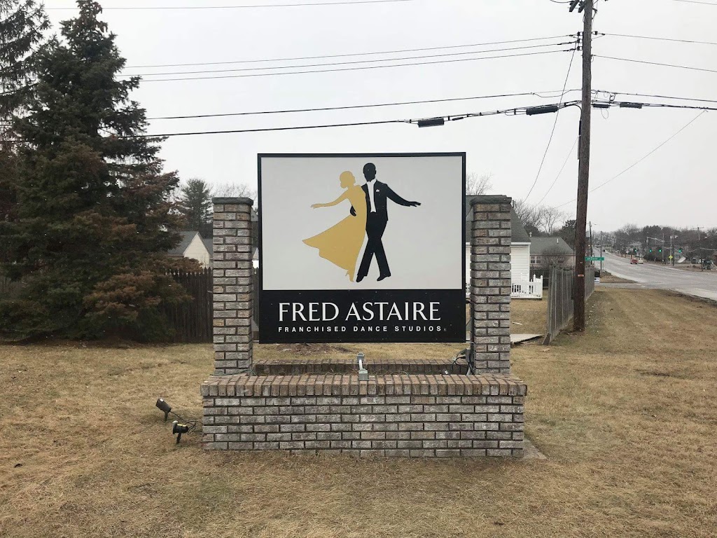 Fred Astaire Dance Studios - Albany | 368 Troy-Schenectady Rd, Latham, NY 12110 | Phone: (518) 783-3130