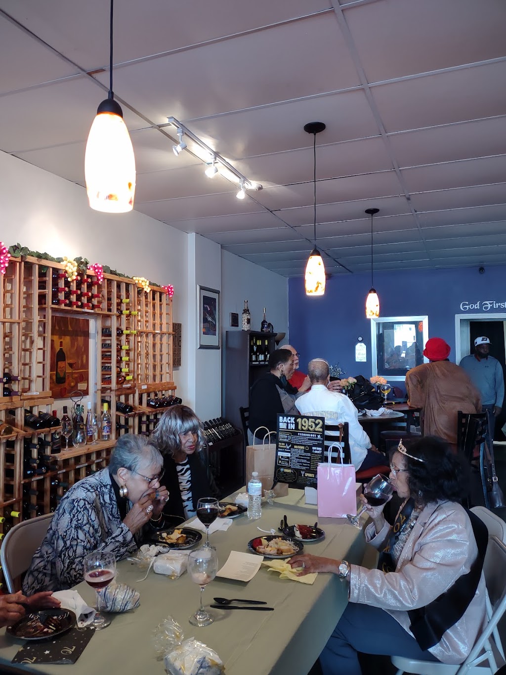 JWs Wine Cellar | 724 E Main St, Trotwood, OH 45426, USA | Phone: (937) 529-4739