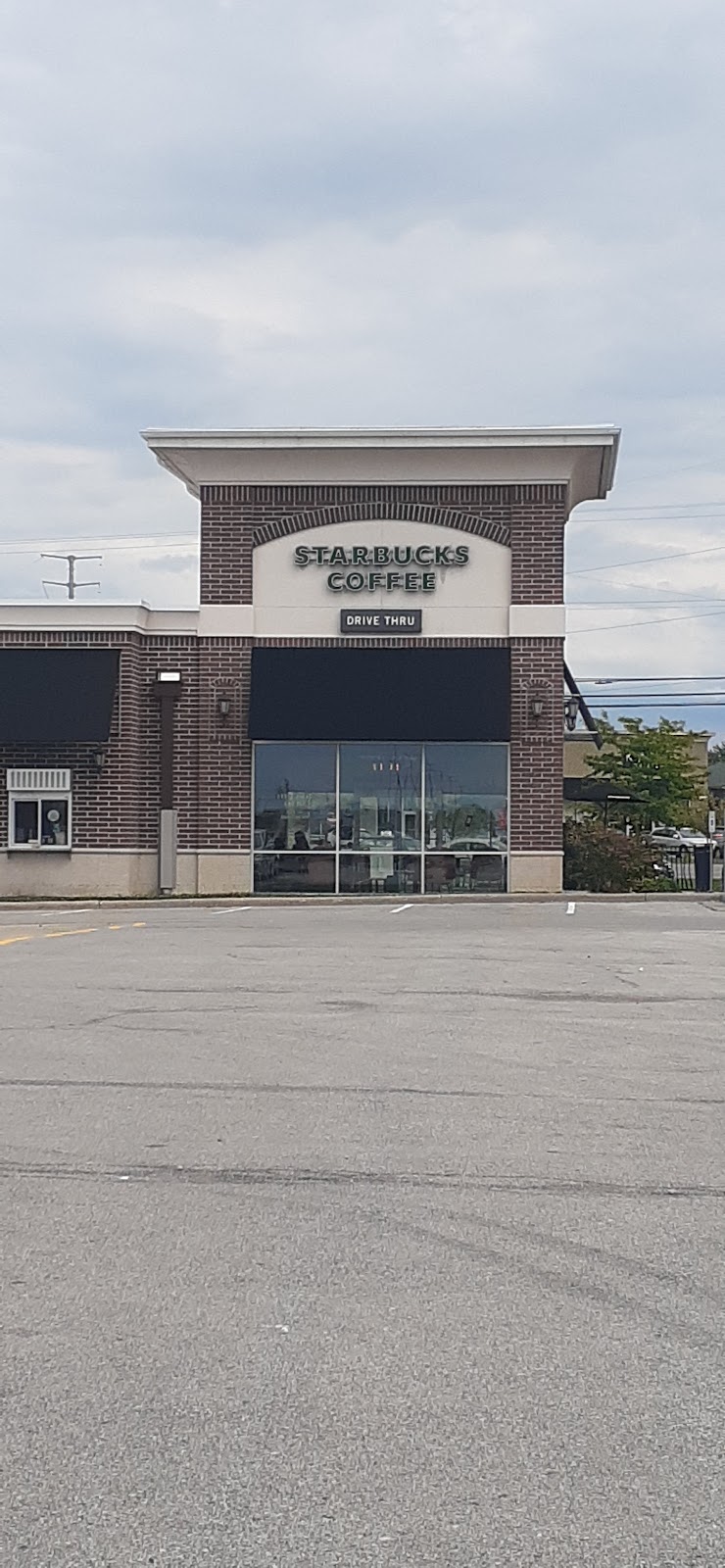 Starbucks | Lighthouse Village, 4310 N Leavitt Rd, Lorain, OH 44053 | Phone: (440) 282-1051