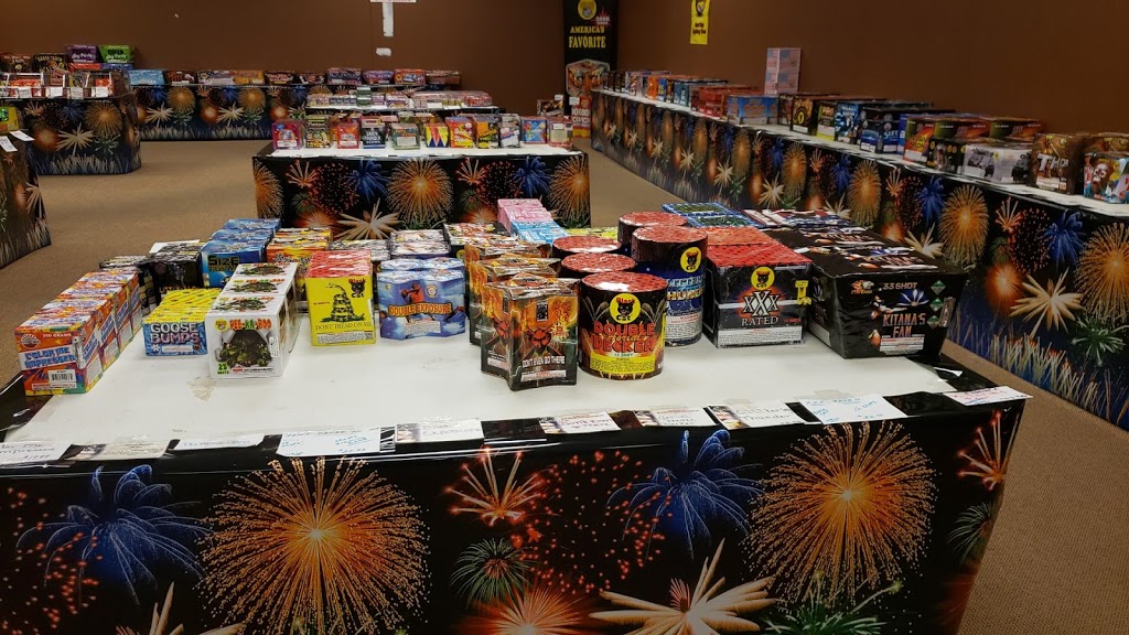 Indy Fireworks Inc | 645 N Green St, Brownsburg, IN 46112 | Phone: (317) 903-7120