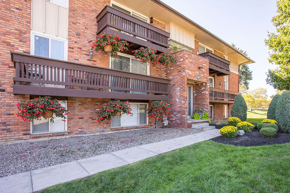 Idylwood Apartment Homes | 101 Slate Creek Dr, Cheektowaga, NY 14227, USA | Phone: (716) 324-2567