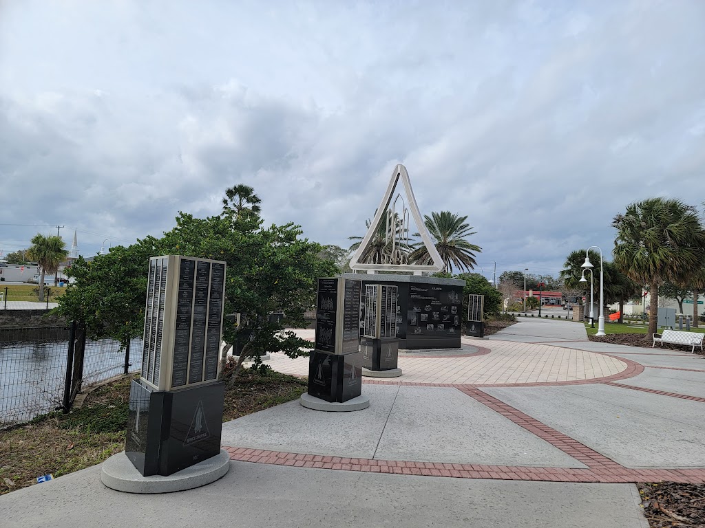 Space Shuttle Monument | 17 Orange St, Titusville, FL 32796, USA | Phone: (321) 264-0434