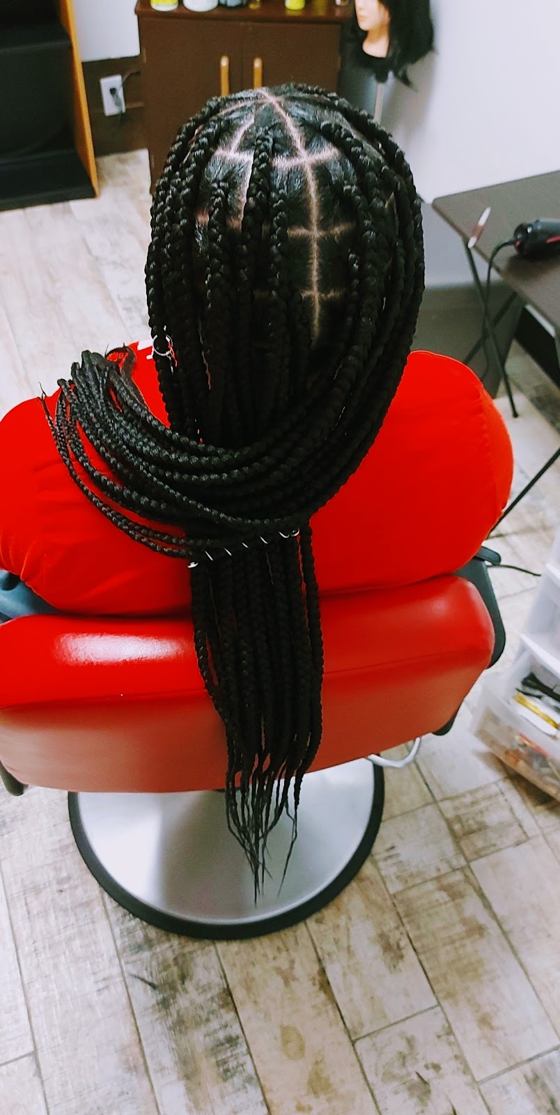 Isa african hair braiding | 27305 Michigan Ave, Inkster, MI 48141, USA | Phone: (313) 908-1652