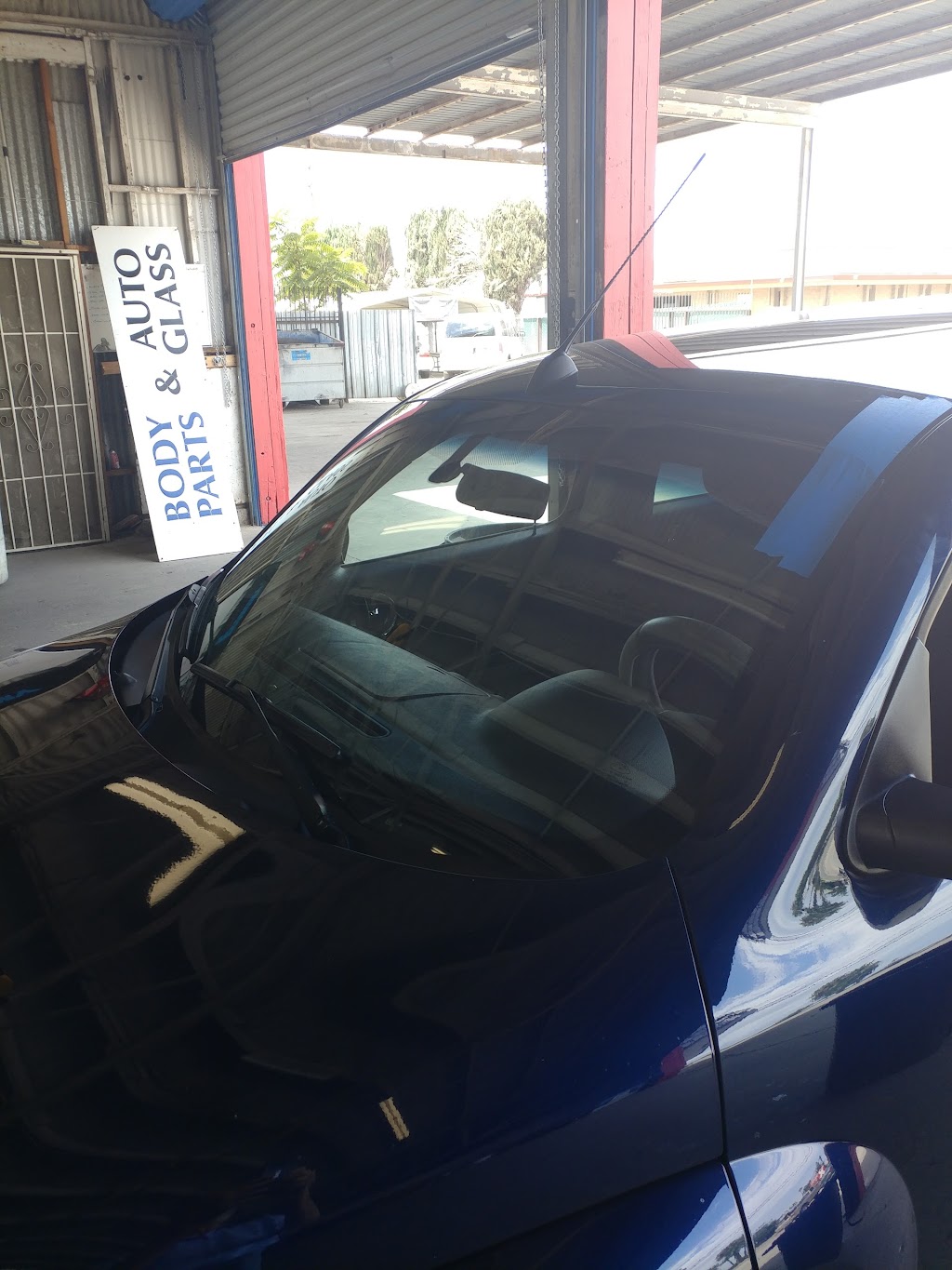 Economy Body Parts & Auto Glass | 1603 S Union Ave, Bakersfield, CA 93307, USA | Phone: (661) 835-9030