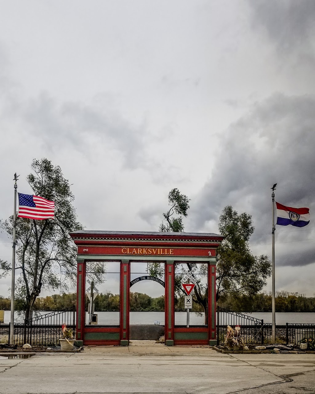 Clarksville Riverfront Park | Clarksville, MO 63336, USA | Phone: (573) 242-3336