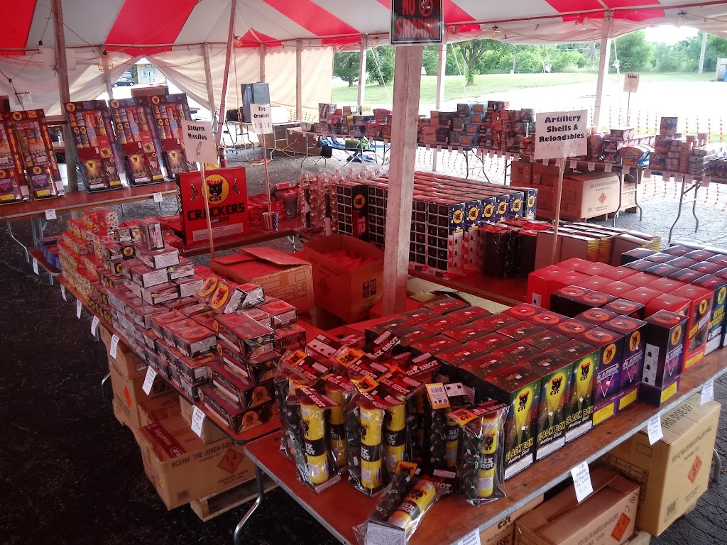 Southside Fireworks | 5015 Gibbs Rd, Kansas City, KS 66106, USA | Phone: (913) 284-1725