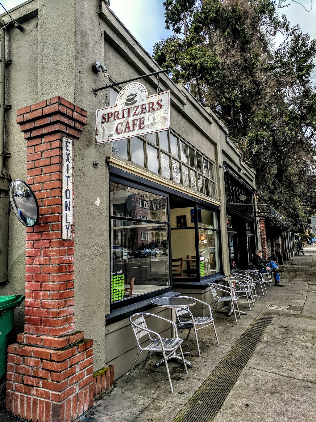 Spritzers Cafe | 734 Central Ave, Alameda, CA 94501, USA | Phone: (510) 995-8644