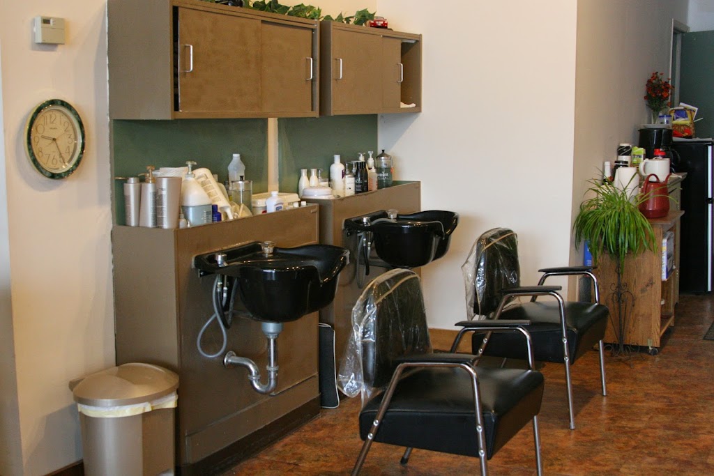 Permanent Solutions Salon - hair care  | Photo 8 of 9 | Address: 3740 Minnehaha Ave, Minneapolis, MN 55406, USA | Phone: (612) 729-7530