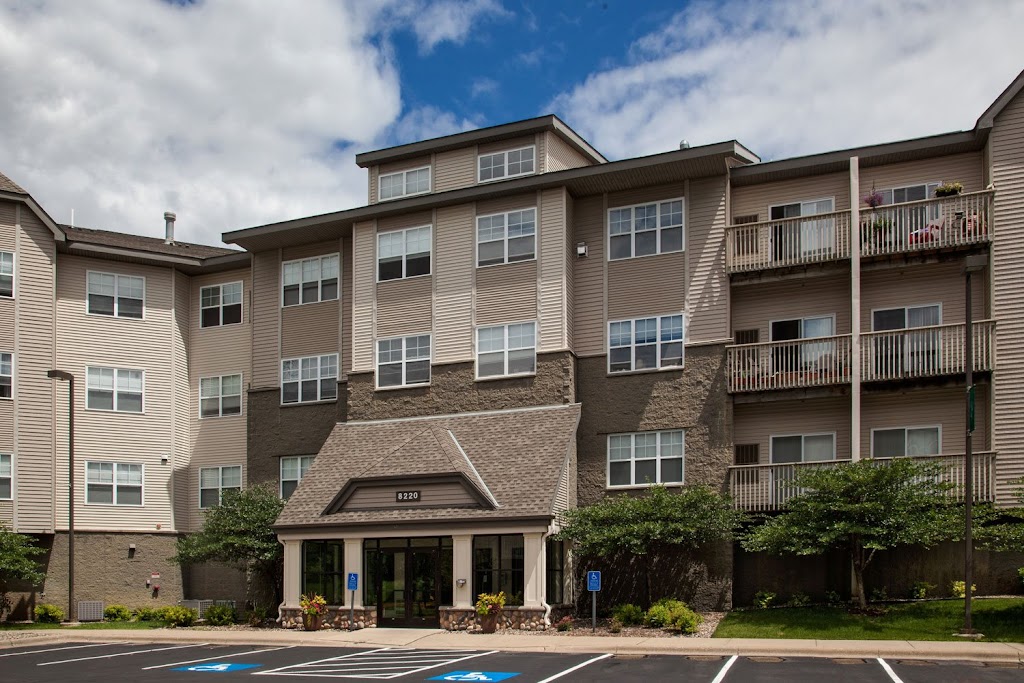 Lake Susan Apartments | 8260 Market Blvd, Chanhassen, MN 55317, USA | Phone: (952) 294-8384