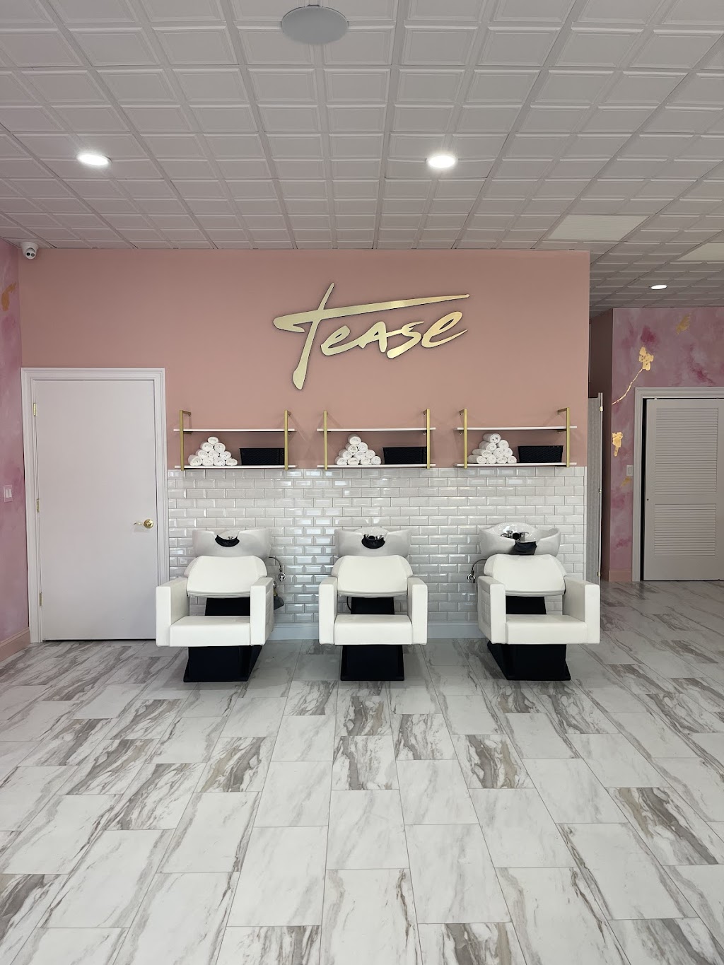 Tease Hair Bar & Glam Events | 1865 Wantagh Ave, Wantagh, NY 11793, USA | Phone: (516) 804-5677