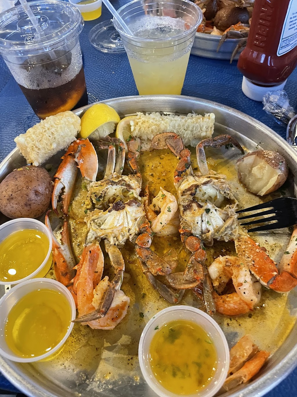 The Crab Shack Edgewater | 3111 Solomons Island Rd, Edgewater, MD 21037, USA | Phone: (443) 949-8245