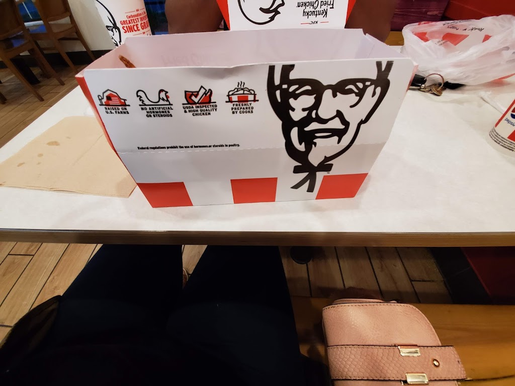 KFC | 2119 University Blvd W, Wheaton-Glenmont, MD 20902, USA | Phone: (301) 946-8286